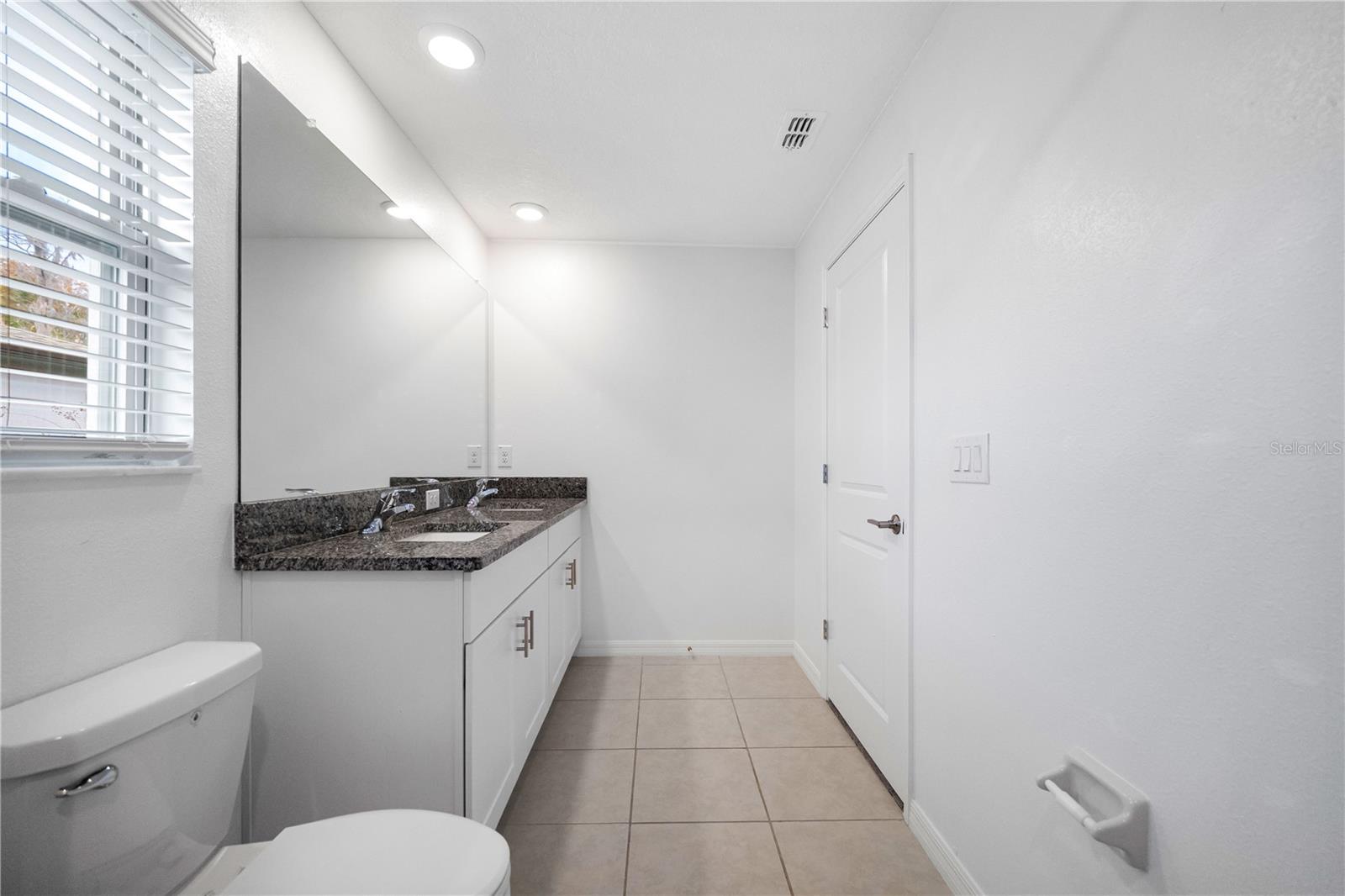 Image 26 of 40 For 5199 Forum Boulevard