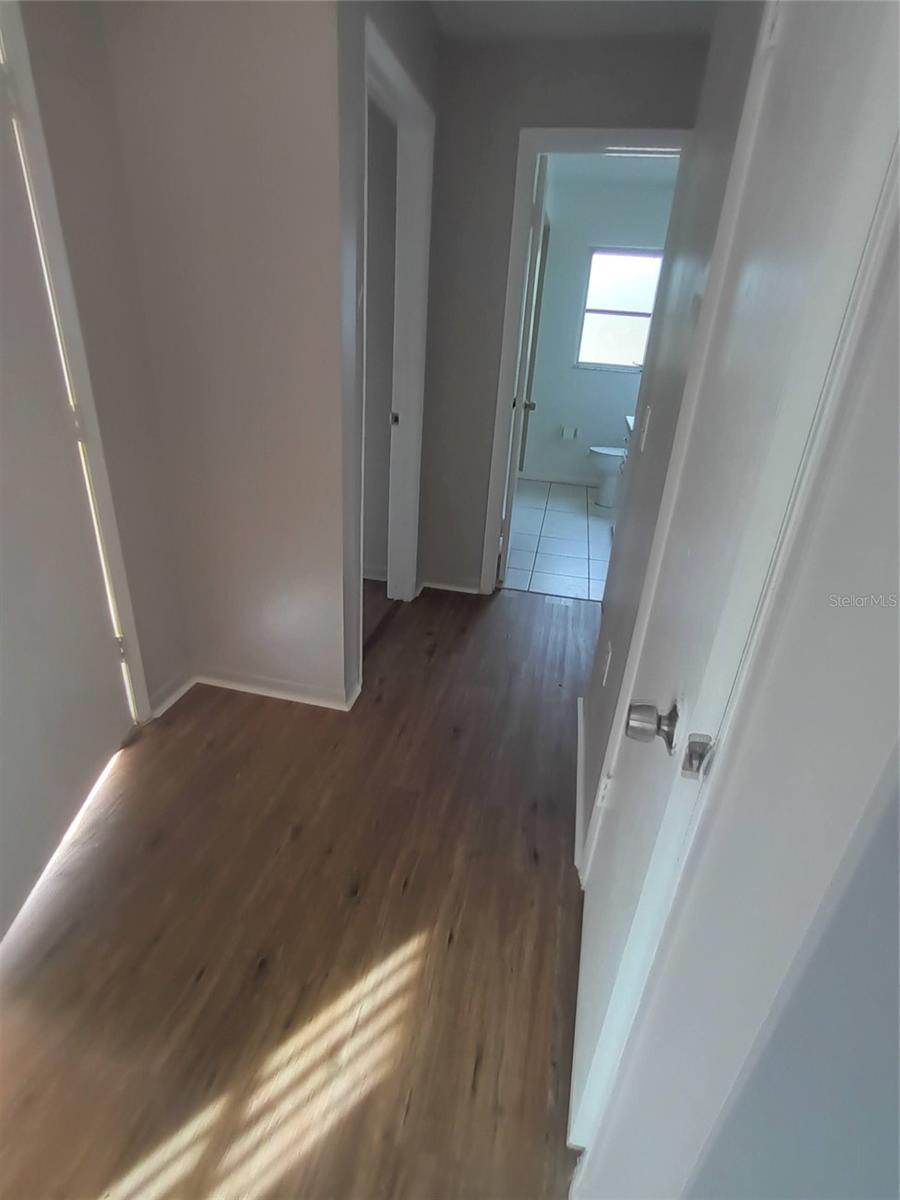 Image 7 of 18 For 10585 Spaulding Drive