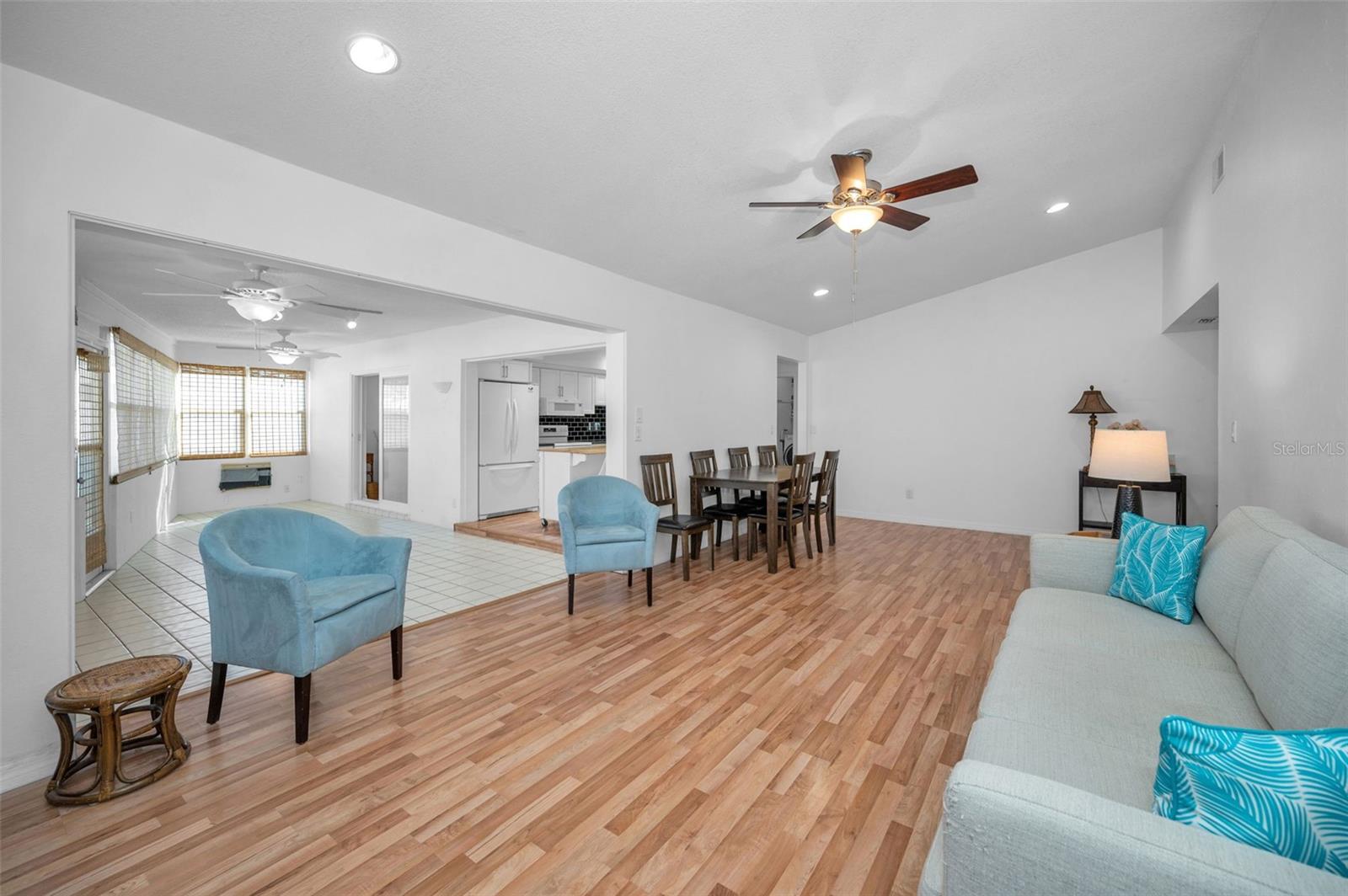 Image 13 of 67 For 2017 Santiago Way S