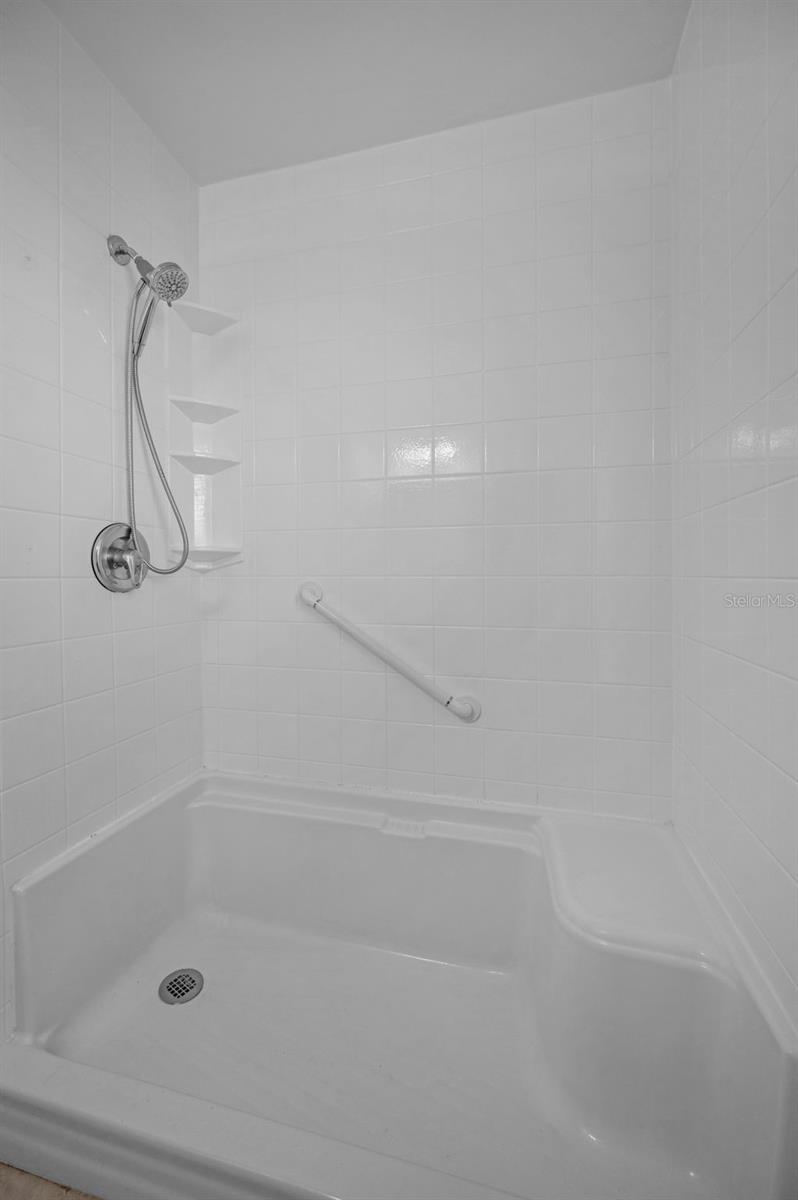 Image 27 of 67 For 2017 Santiago Way S