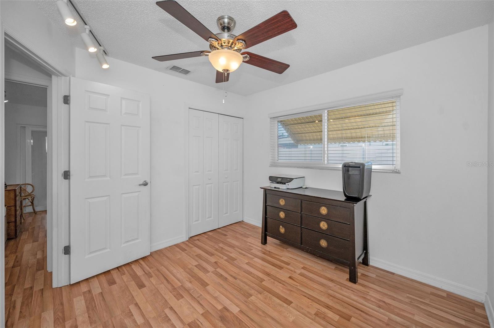 Image 33 of 67 For 2017 Santiago Way S