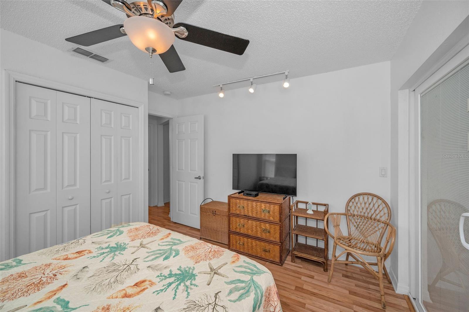 Image 36 of 67 For 2017 Santiago Way S