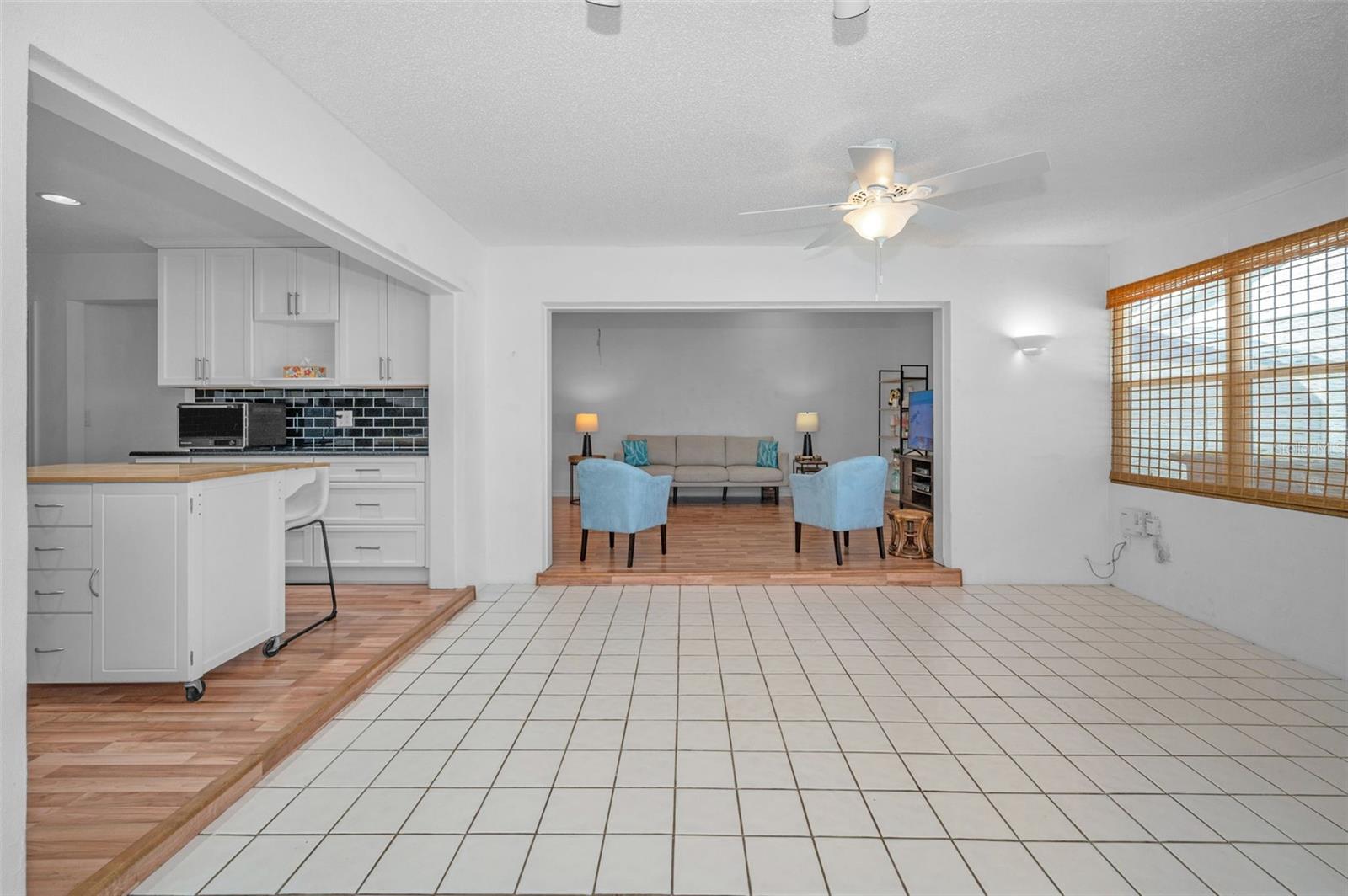 Image 41 of 67 For 2017 Santiago Way S