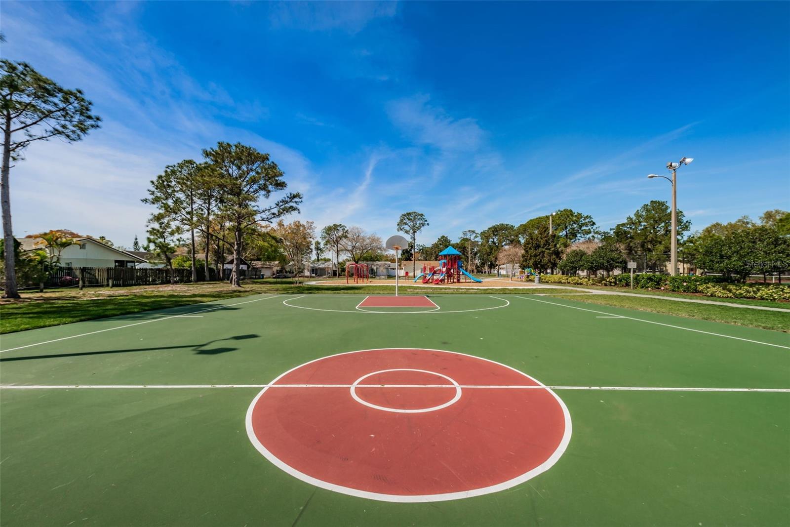 Image 54 of 67 For 2017 Santiago Way S