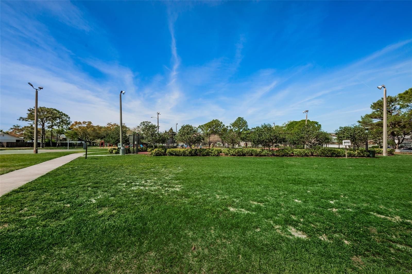 Image 63 of 67 For 2017 Santiago Way S