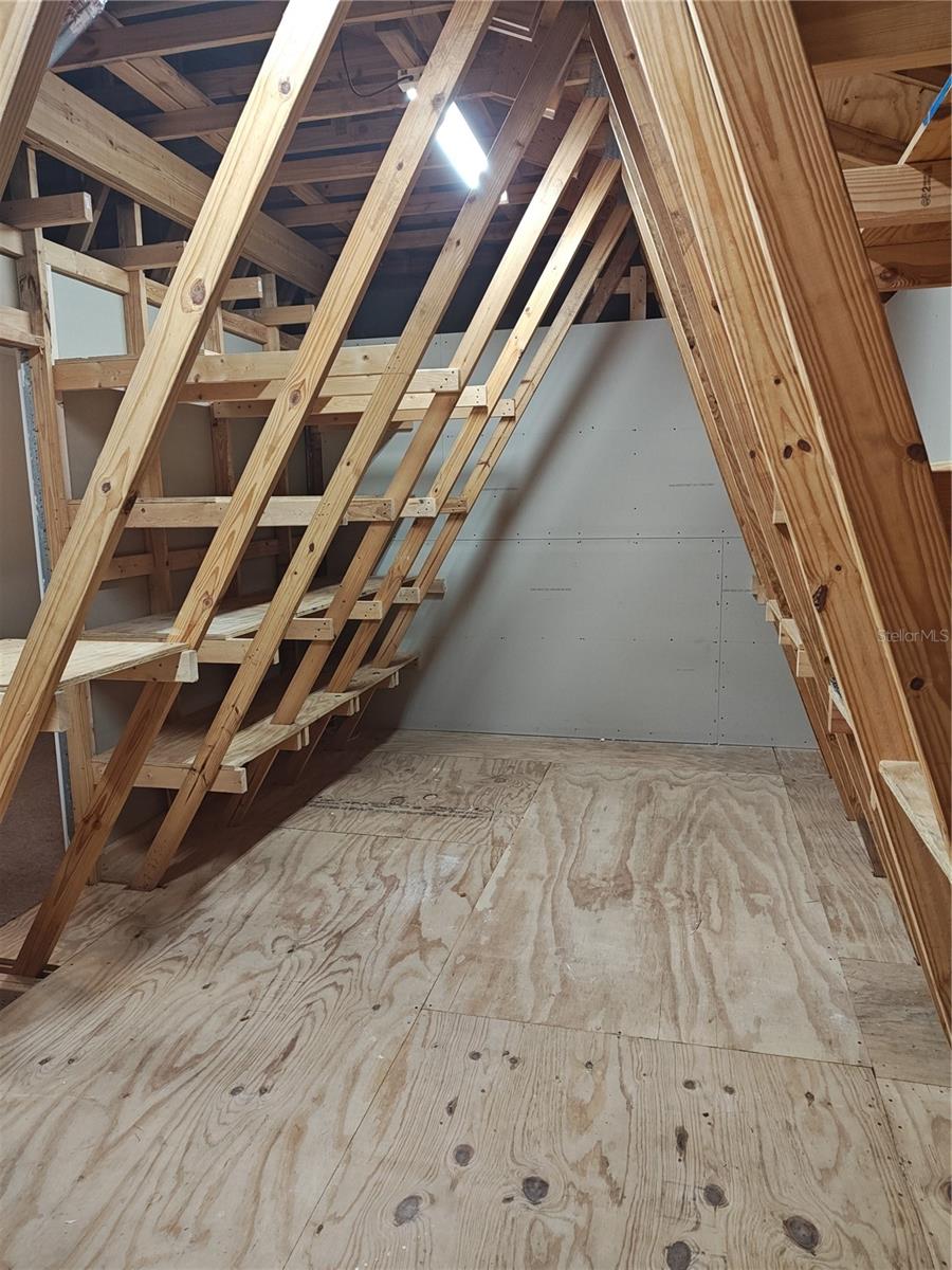 Image 28 of 35 For 23 Meridian Drive