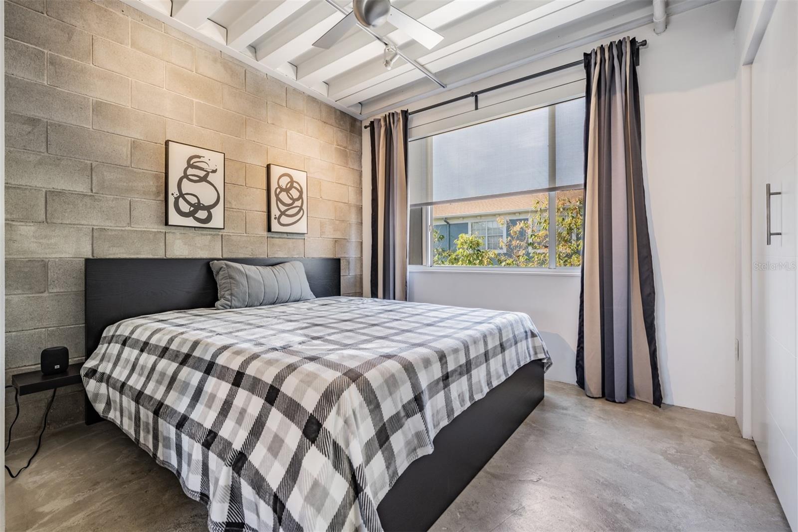 Image 15 of 24 For 3107 De Leon Street 4