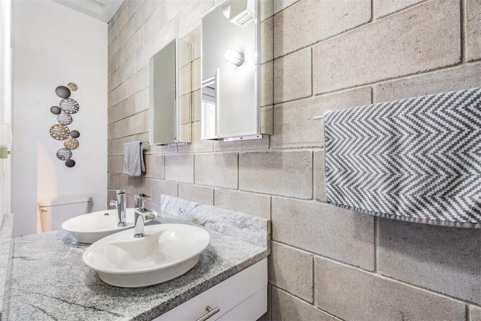 Image 19 of 24 For 3107 De Leon Street 4