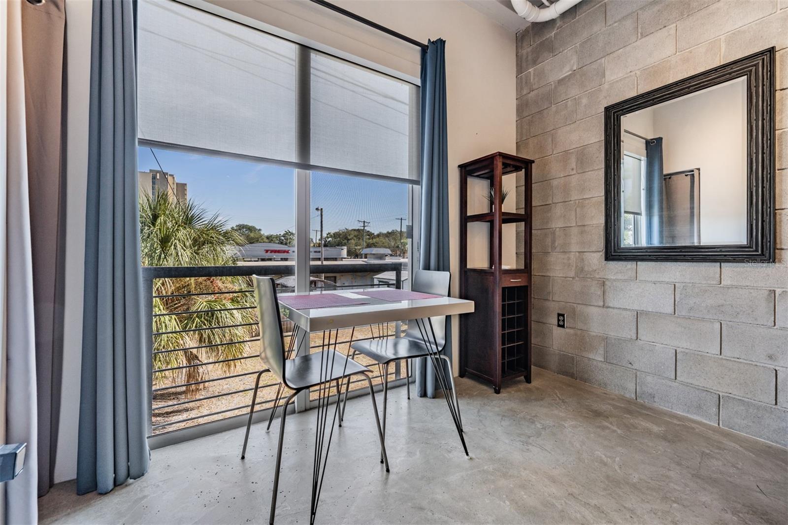 Image 5 of 24 For 3107 De Leon Street 4