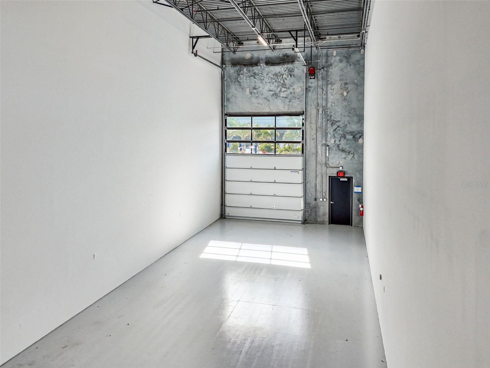 Image 10 of 50 For 6500 Motor Enclave Way 503