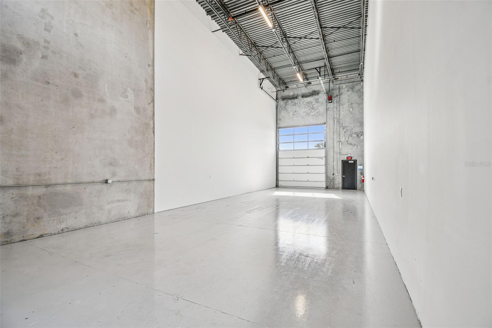 Image 11 of 50 For 6500 Motor Enclave Way 503