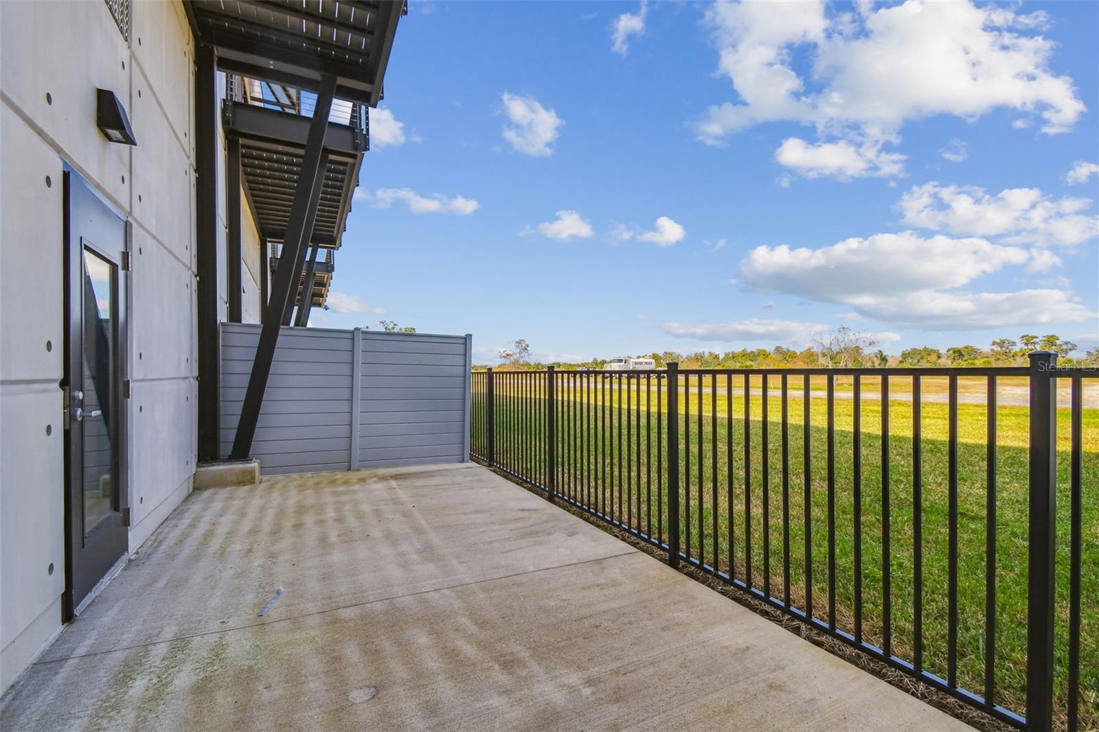 Image 20 of 50 For 6500 Motor Enclave Way 503