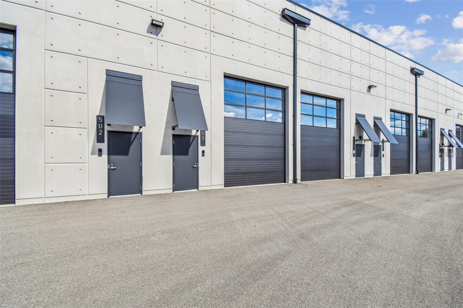 Image 5 of 50 For 6500 Motor Enclave Way 503