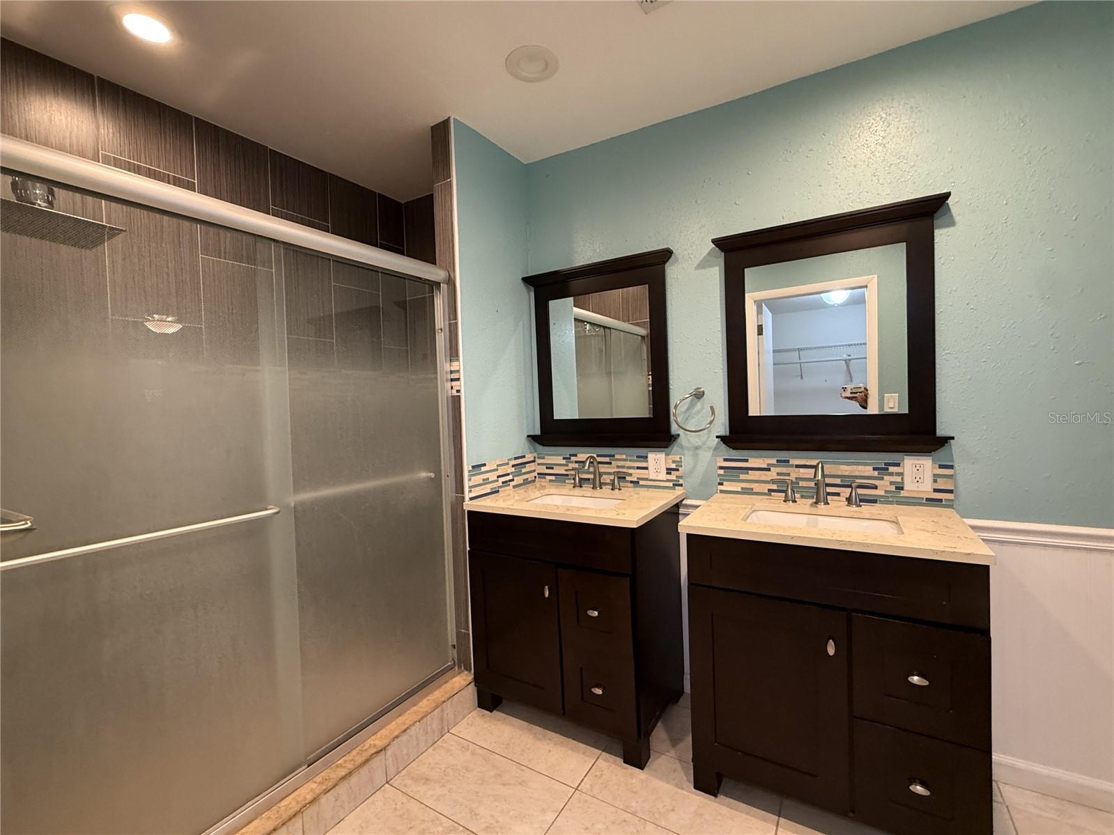 Image 17 of 25 For 421 5th Avenue Ne