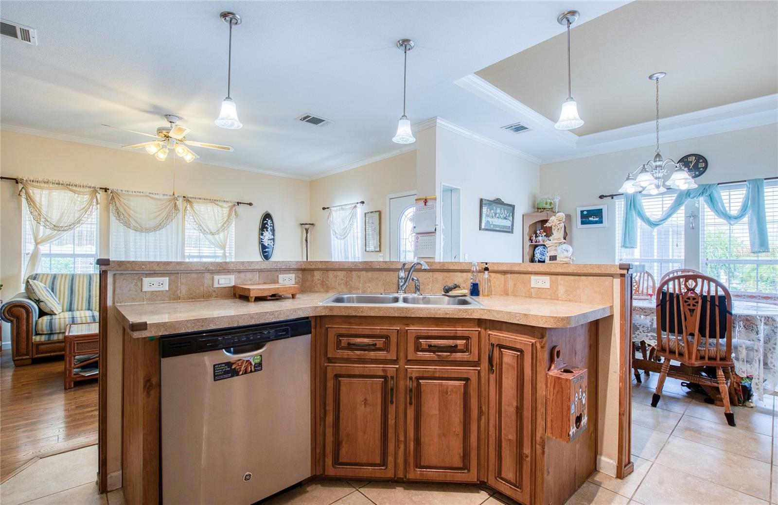 Image 16 of 36 For 18675 Us Highway 19 N 138