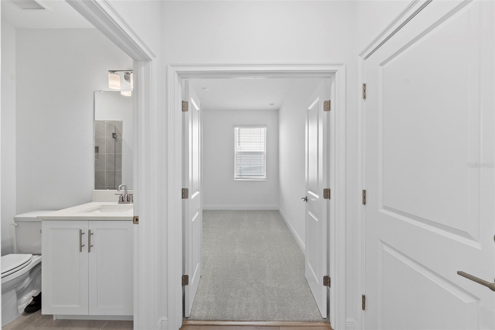 Image 17 of 41 For 6216 29th Street N