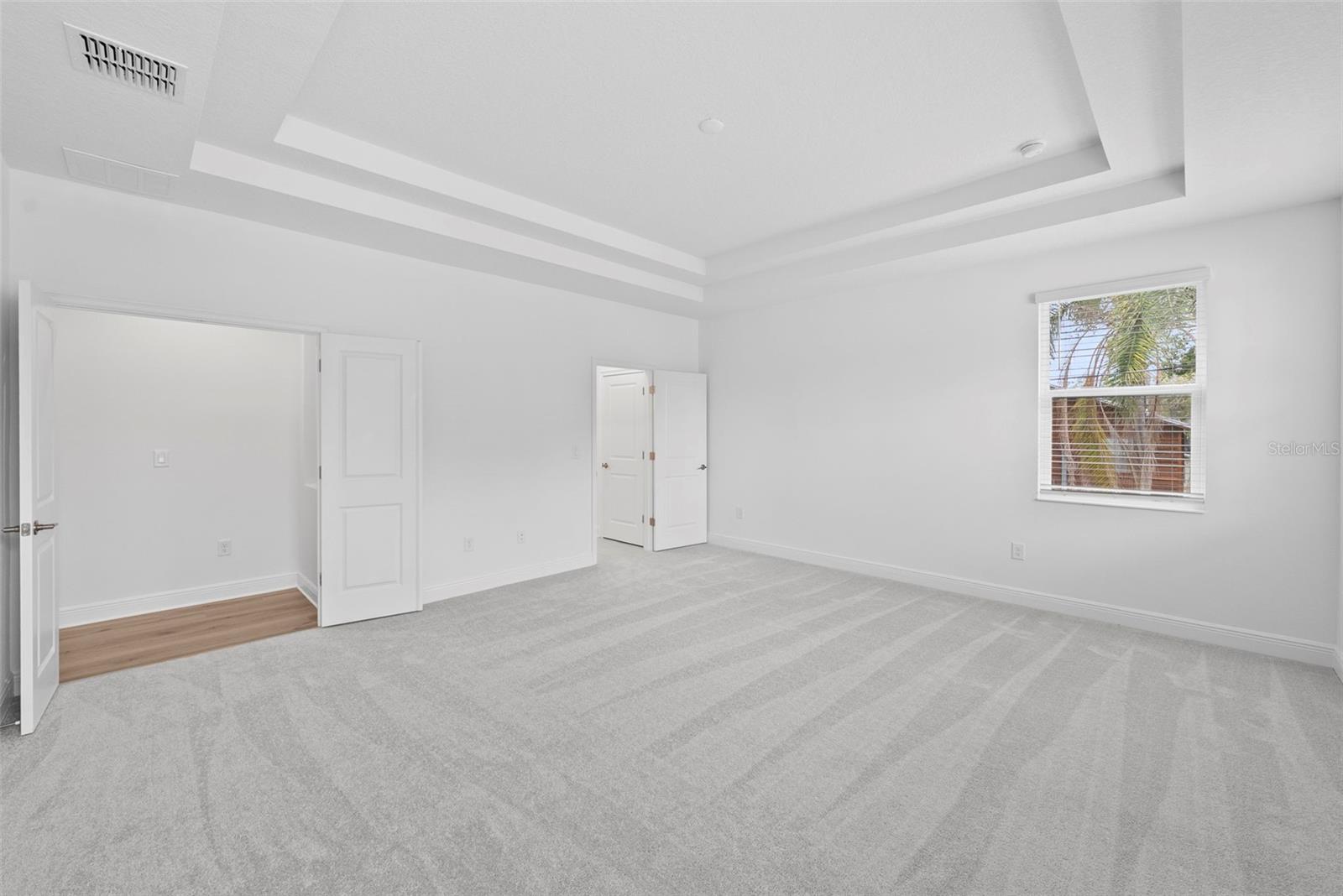 Image 22 of 41 For 6216 29th Street N