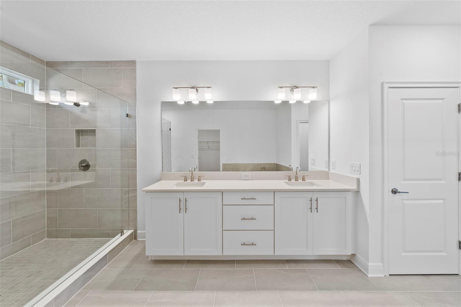 Image 26 of 41 For 6216 29th Street N