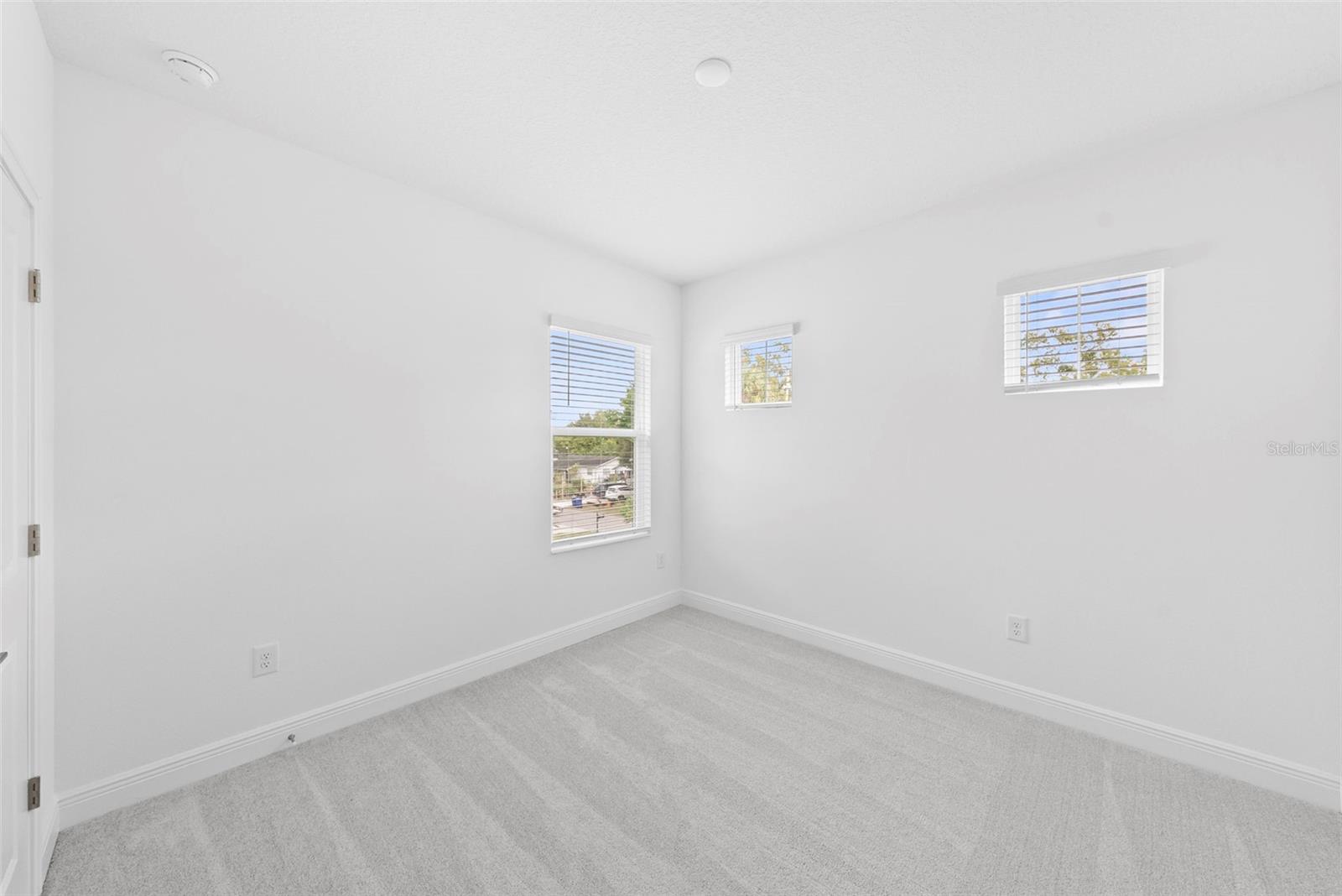 Image 29 of 41 For 6216 29th Street N