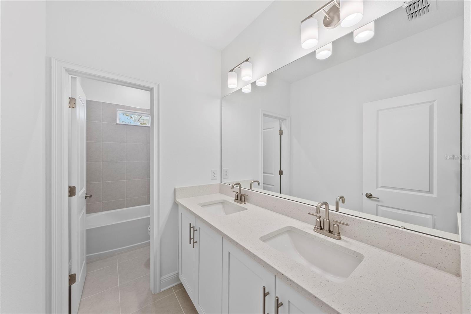 Image 31 of 41 For 6216 29th Street N