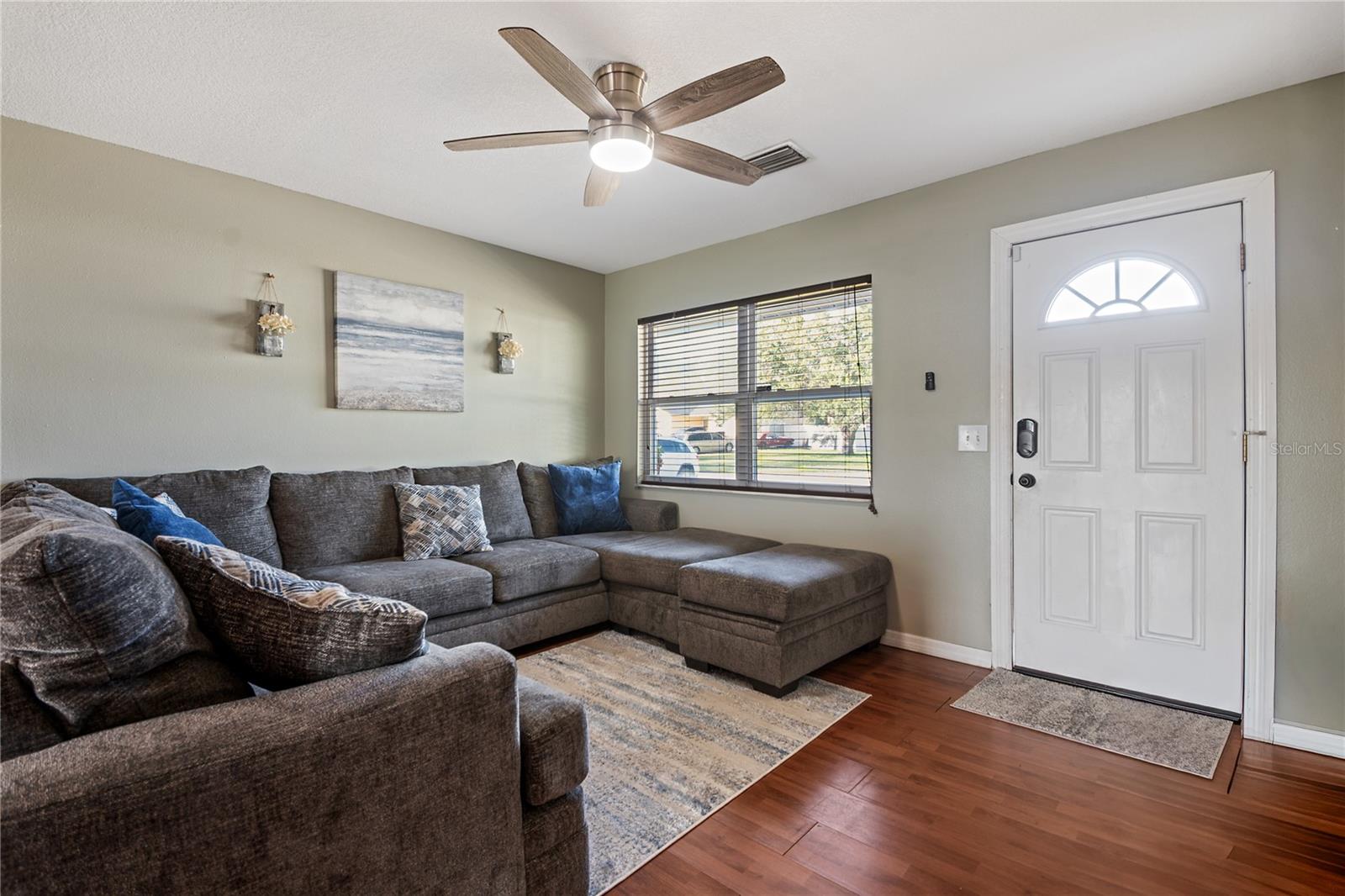 Image 12 of 31 For 4389 Trout Drive Se