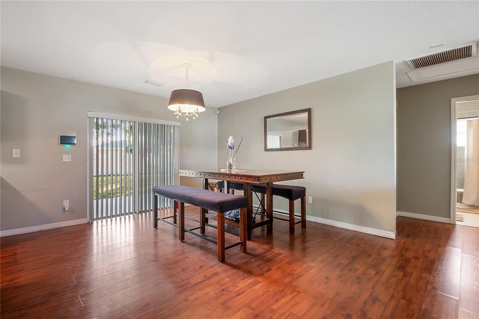 Image 14 of 31 For 4389 Trout Drive Se