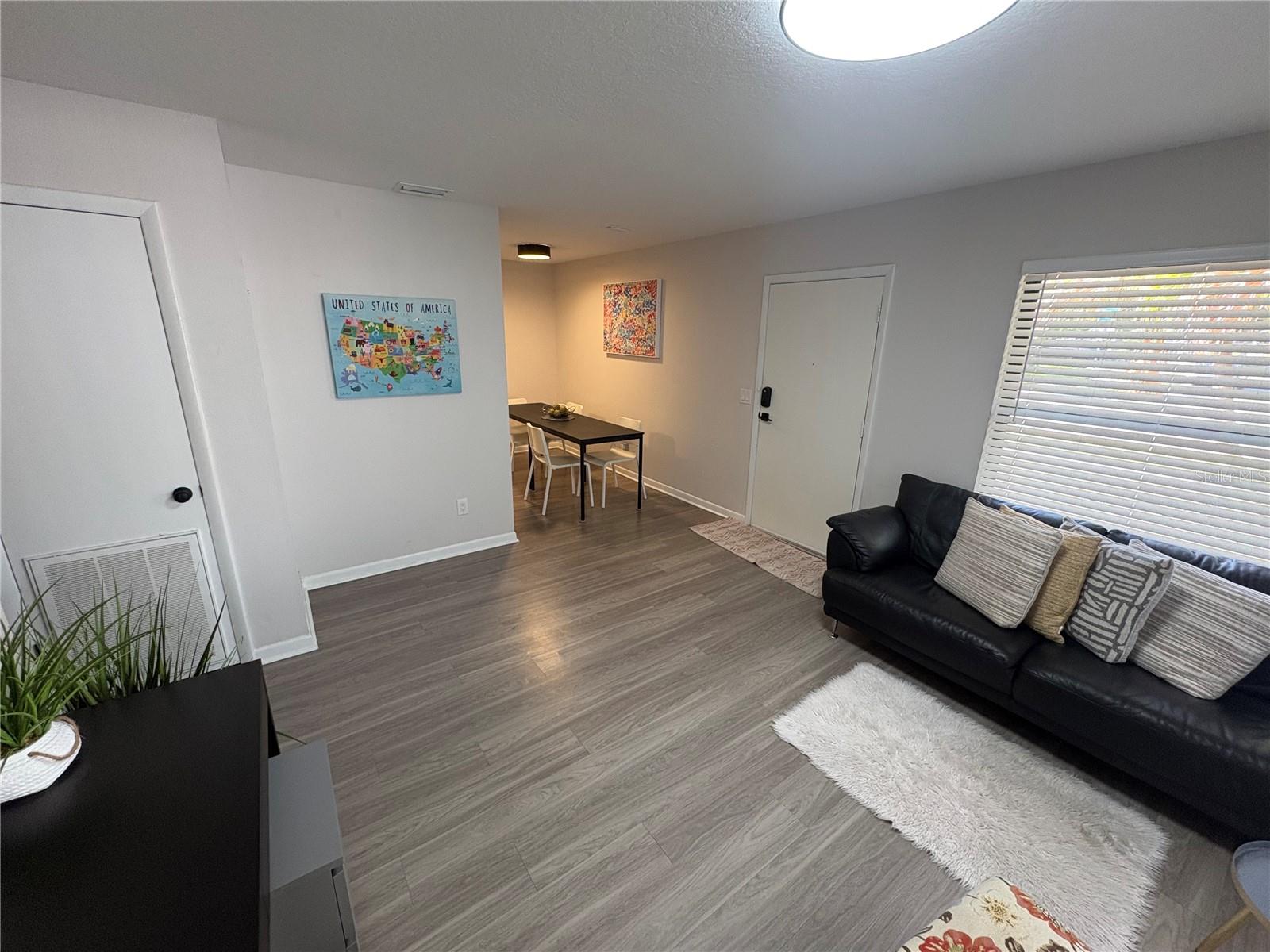 Image 14 of 44 For 5210 Zion Street