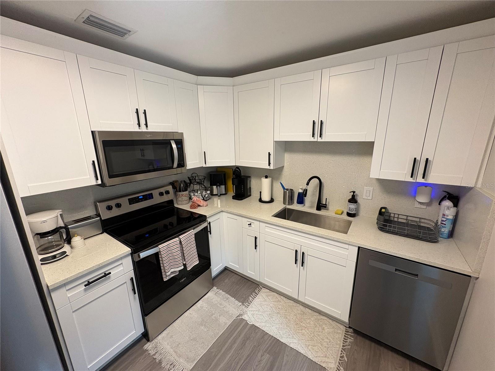 Image 18 of 44 For 5210 Zion Street