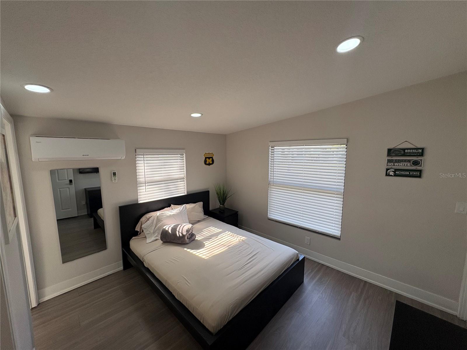 Image 19 of 44 For 5210 Zion Street