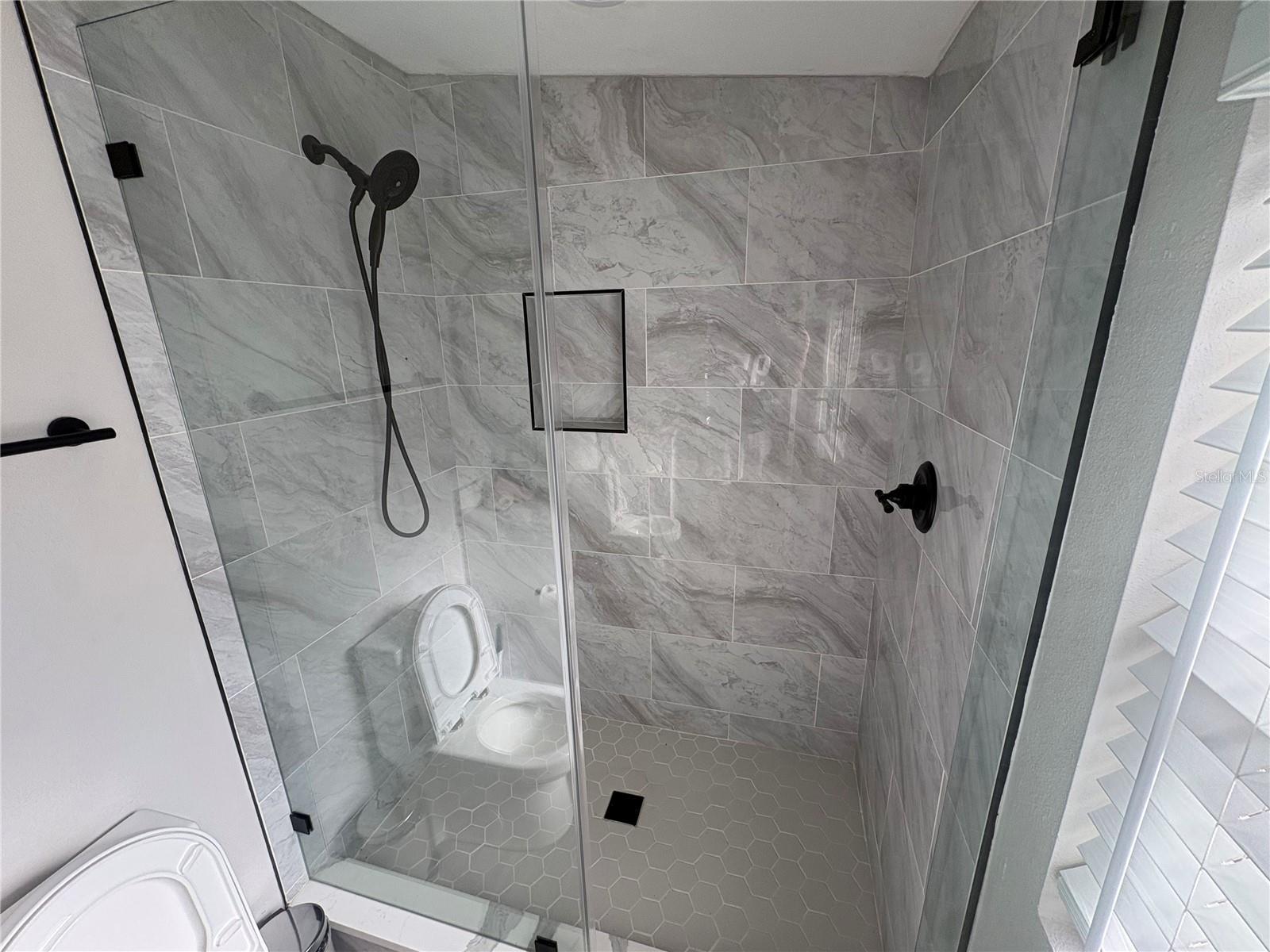 Image 22 of 44 For 5210 Zion Street