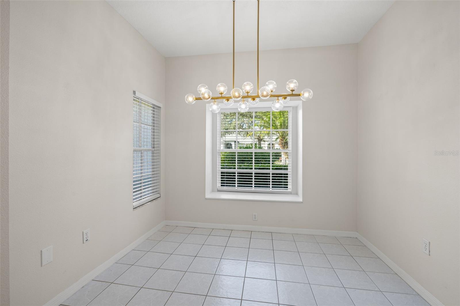 Image 10 of 34 For 19015 Callaway Court 37