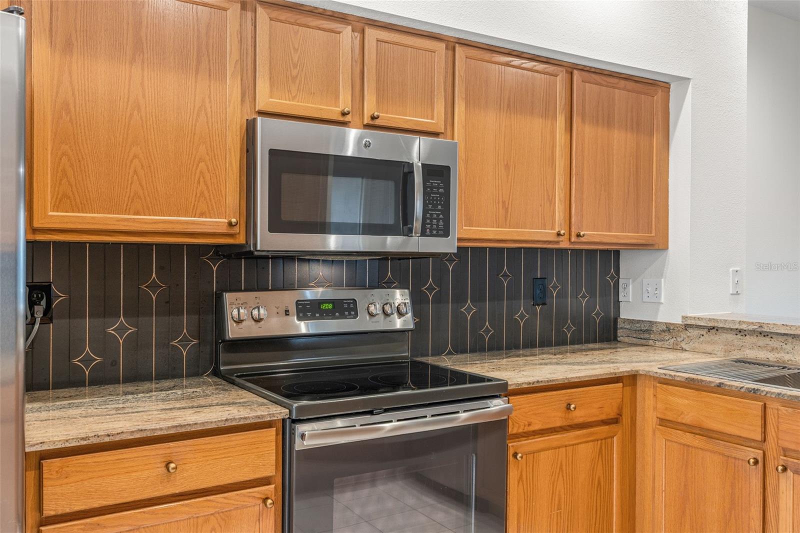 Image 9 of 34 For 19015 Callaway Court 37