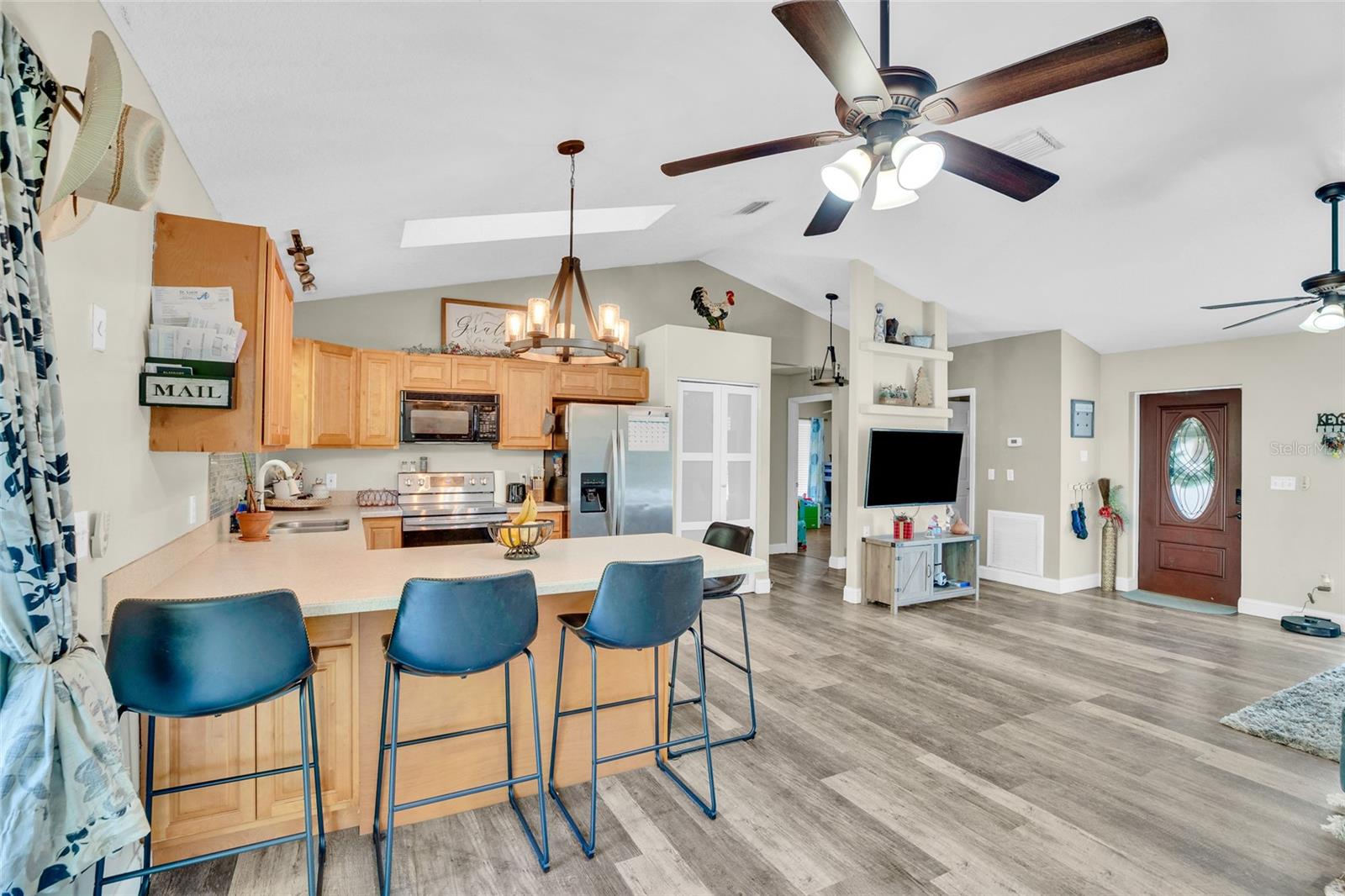 Image 12 of 30 For 6413 Peterson Road