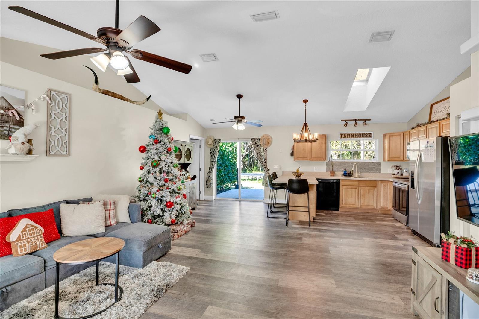 Image 9 of 30 For 6413 Peterson Road