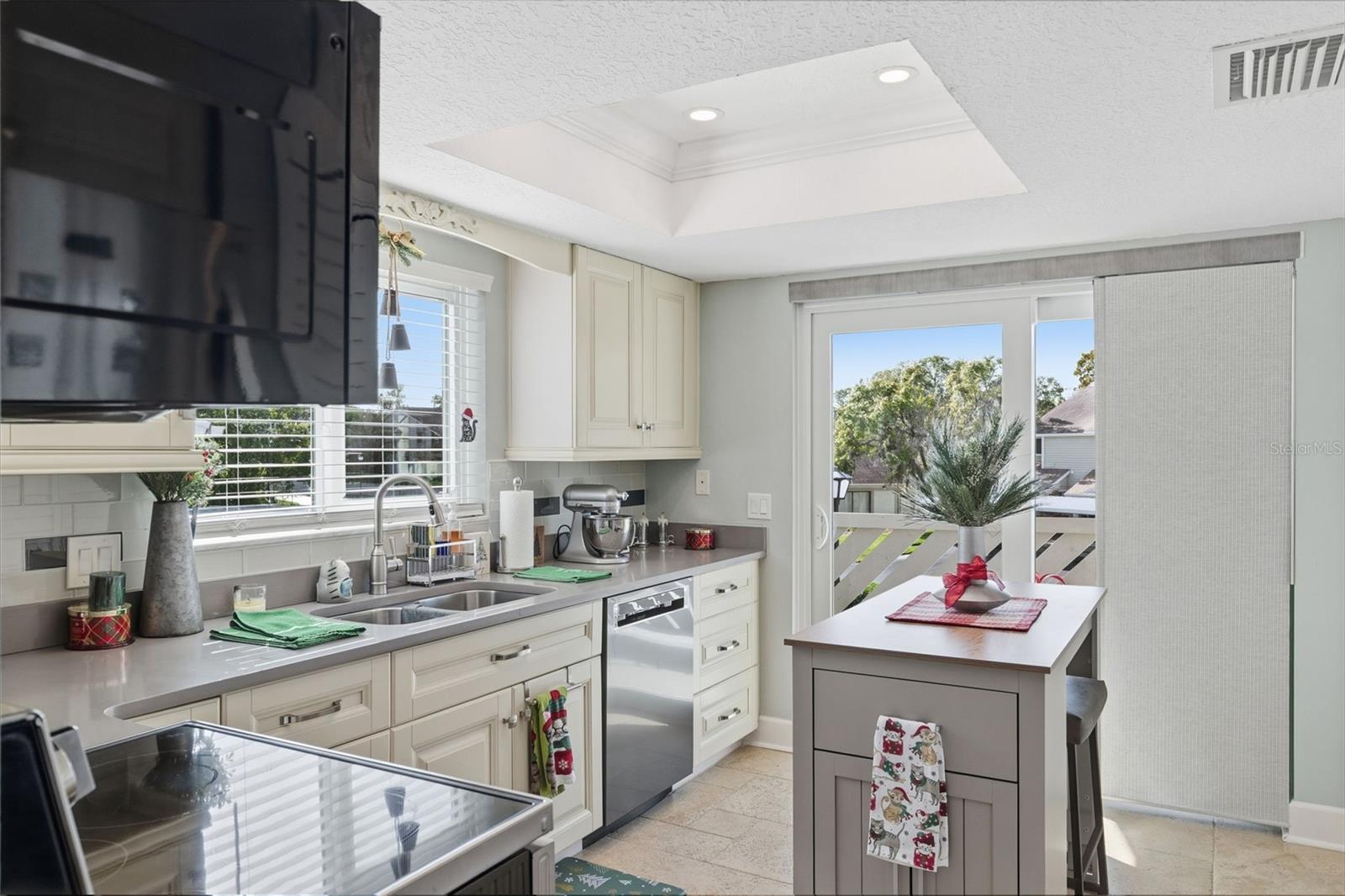 Image 12 of 37 For 12404 Eagleswood Drive D