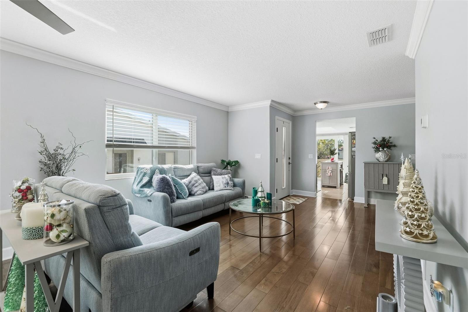 Image 15 of 37 For 12404 Eagleswood Drive D