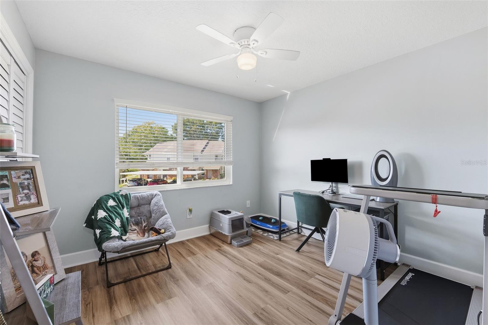 Image 26 of 37 For 12404 Eagleswood Drive D