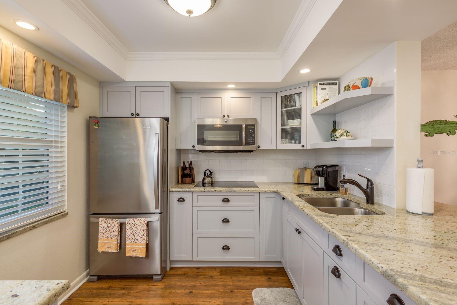 Image 4 of 27 For 952 Virginia Street 105