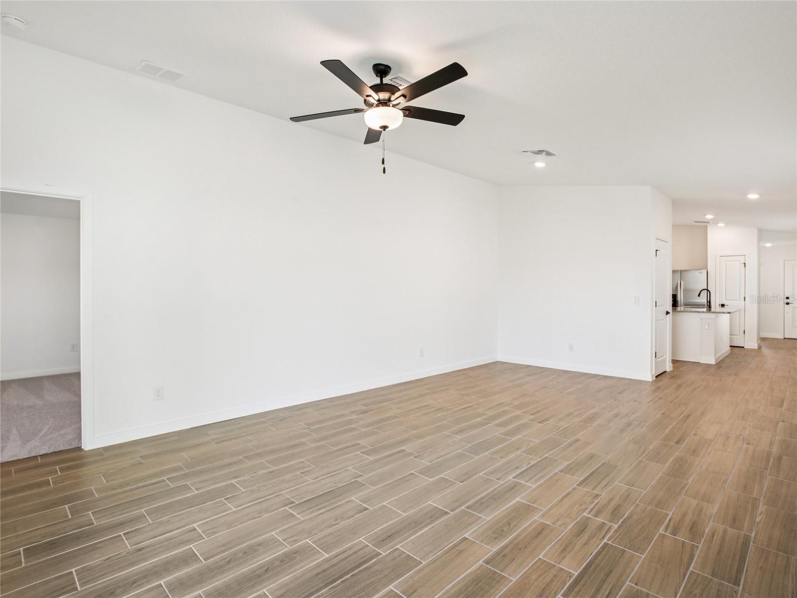 Listing photo id 0 for 29571 Fedora Circle