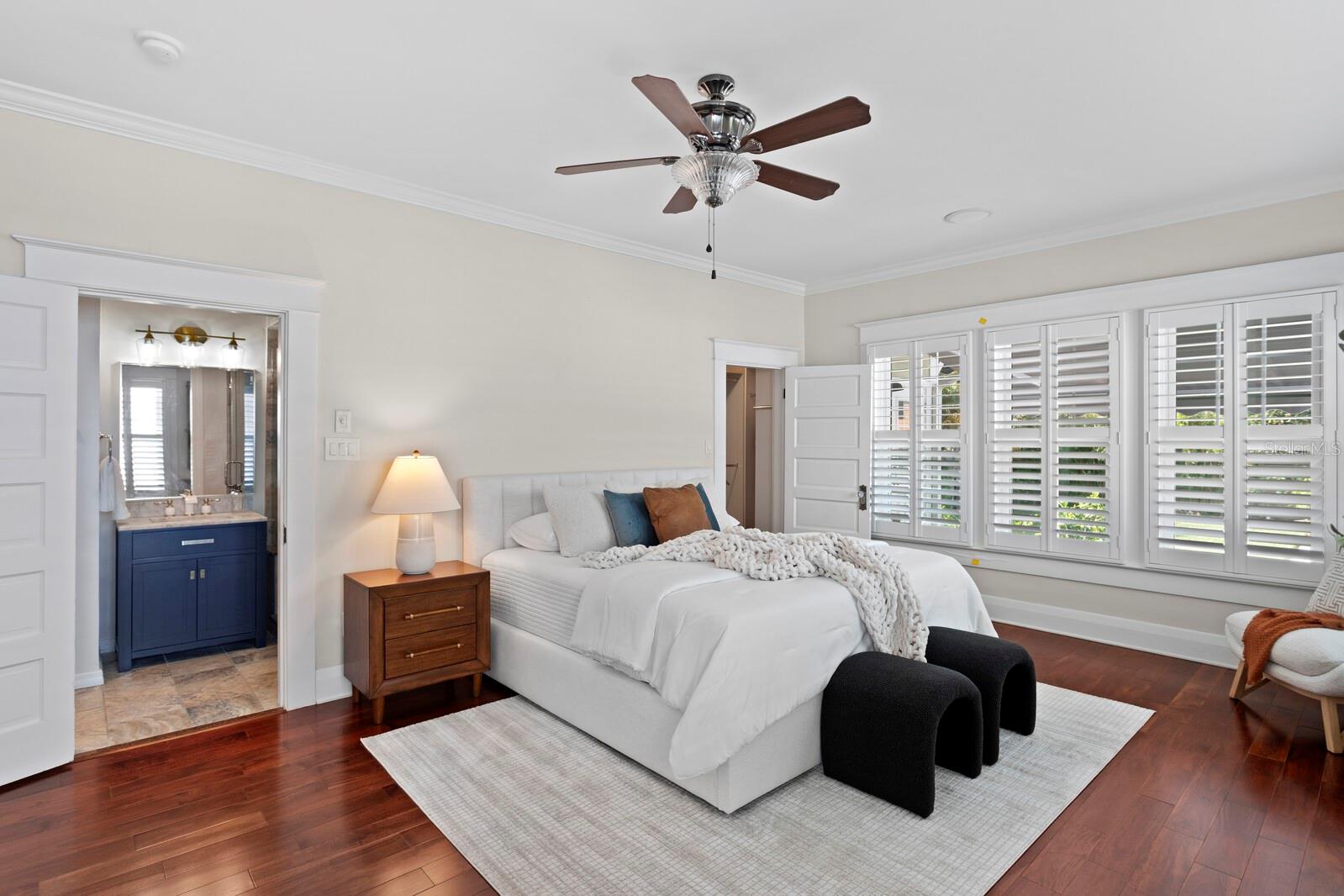 Listing photo id 10 for 1315 Moody Avenue