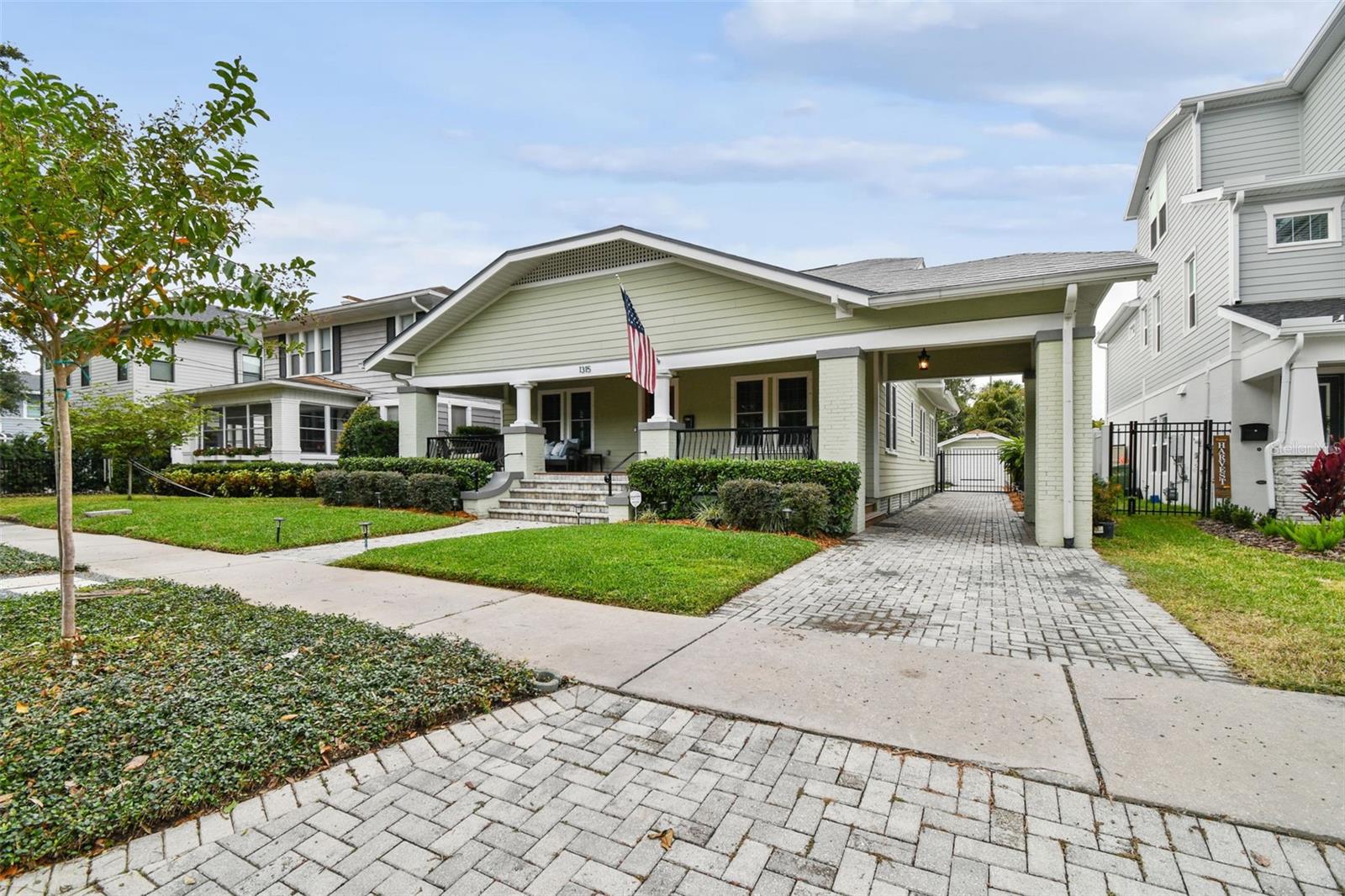 Listing photo id 29 for 1315 Moody Avenue