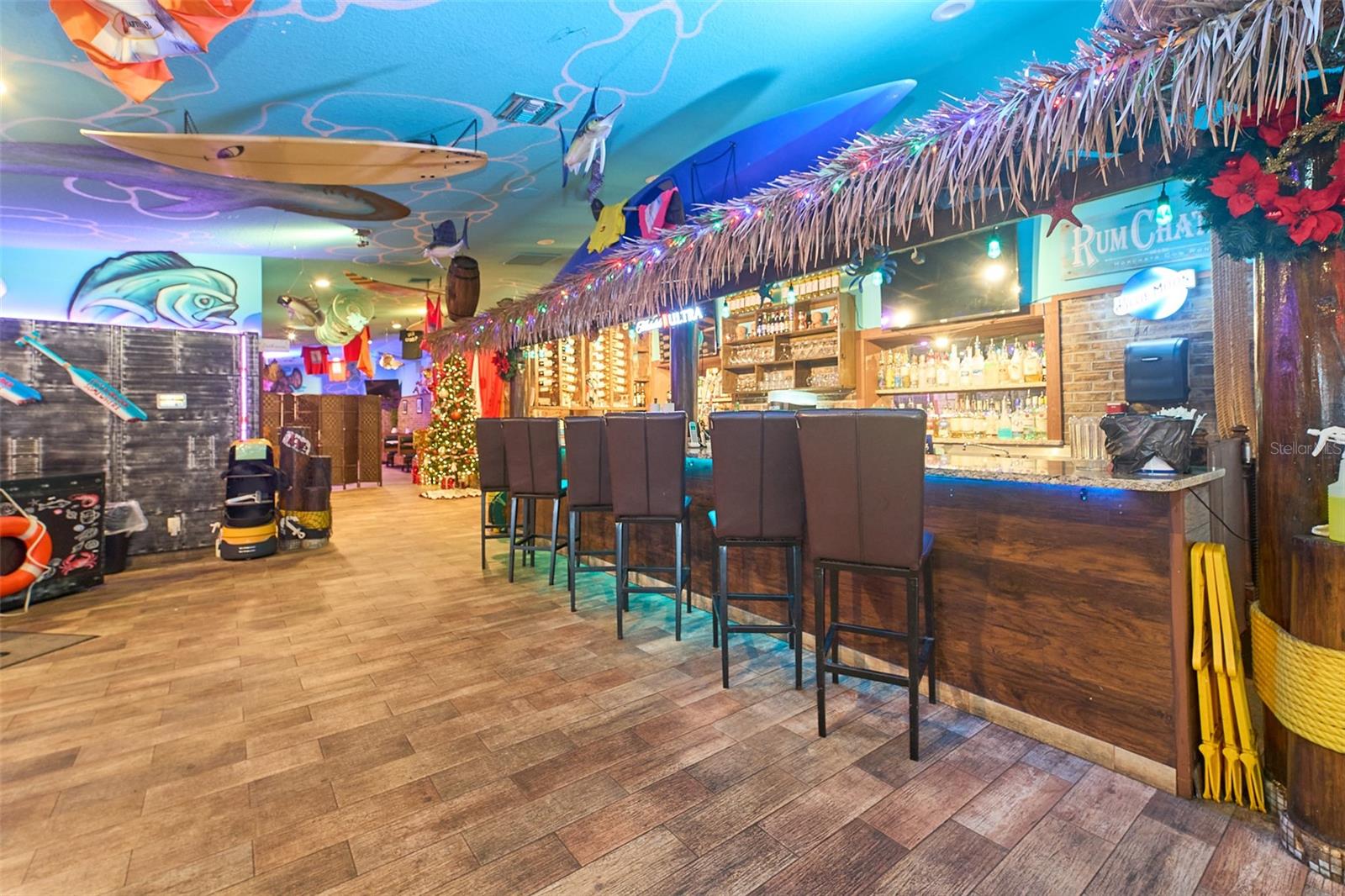 Image 13 of 33 For 704 Brandon Boulevard