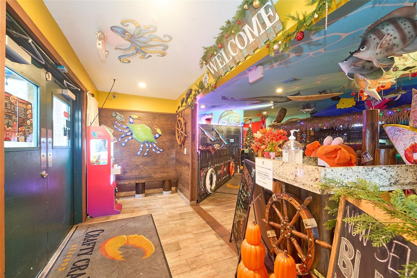 Image 4 of 33 For 704 Brandon Boulevard