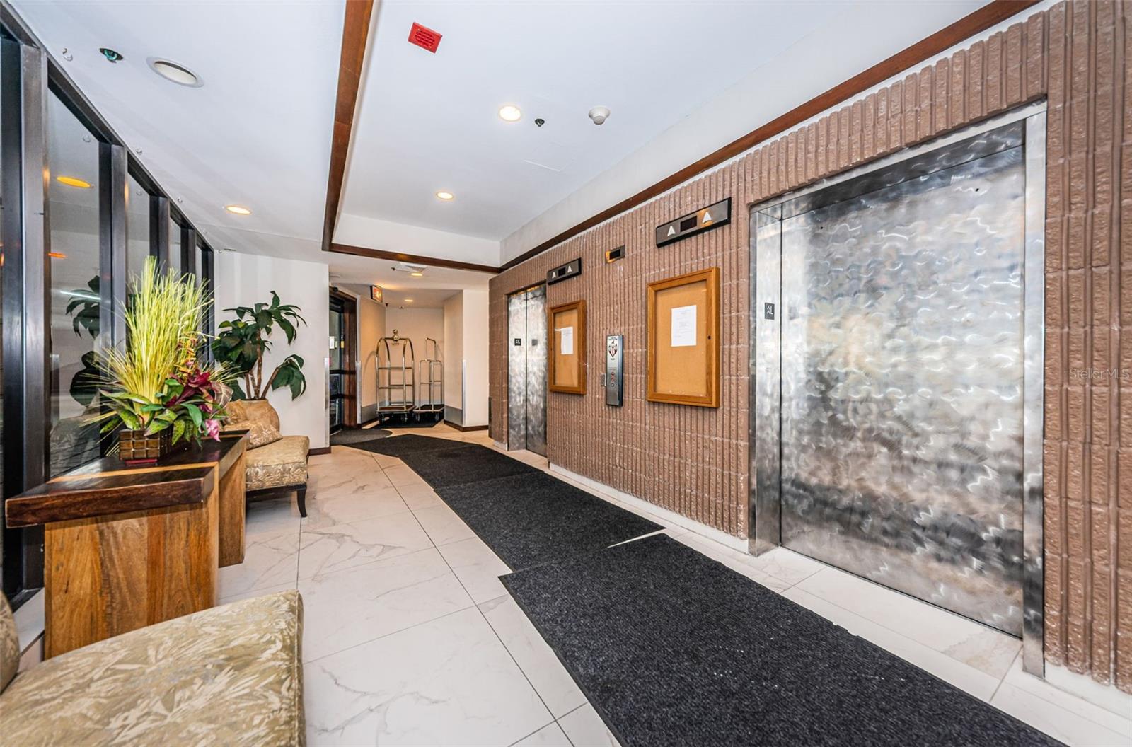 Image 17 of 92 For 1600 Gulf Boulevard 814