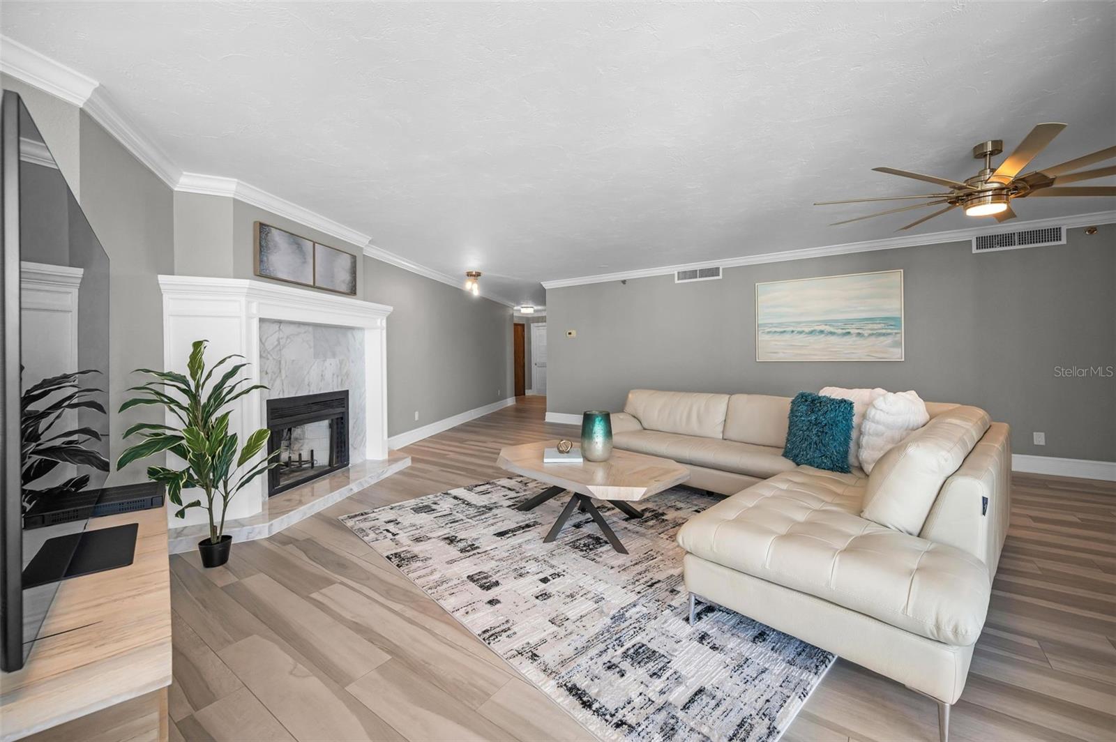 Image 24 of 92 For 1600 Gulf Boulevard 814