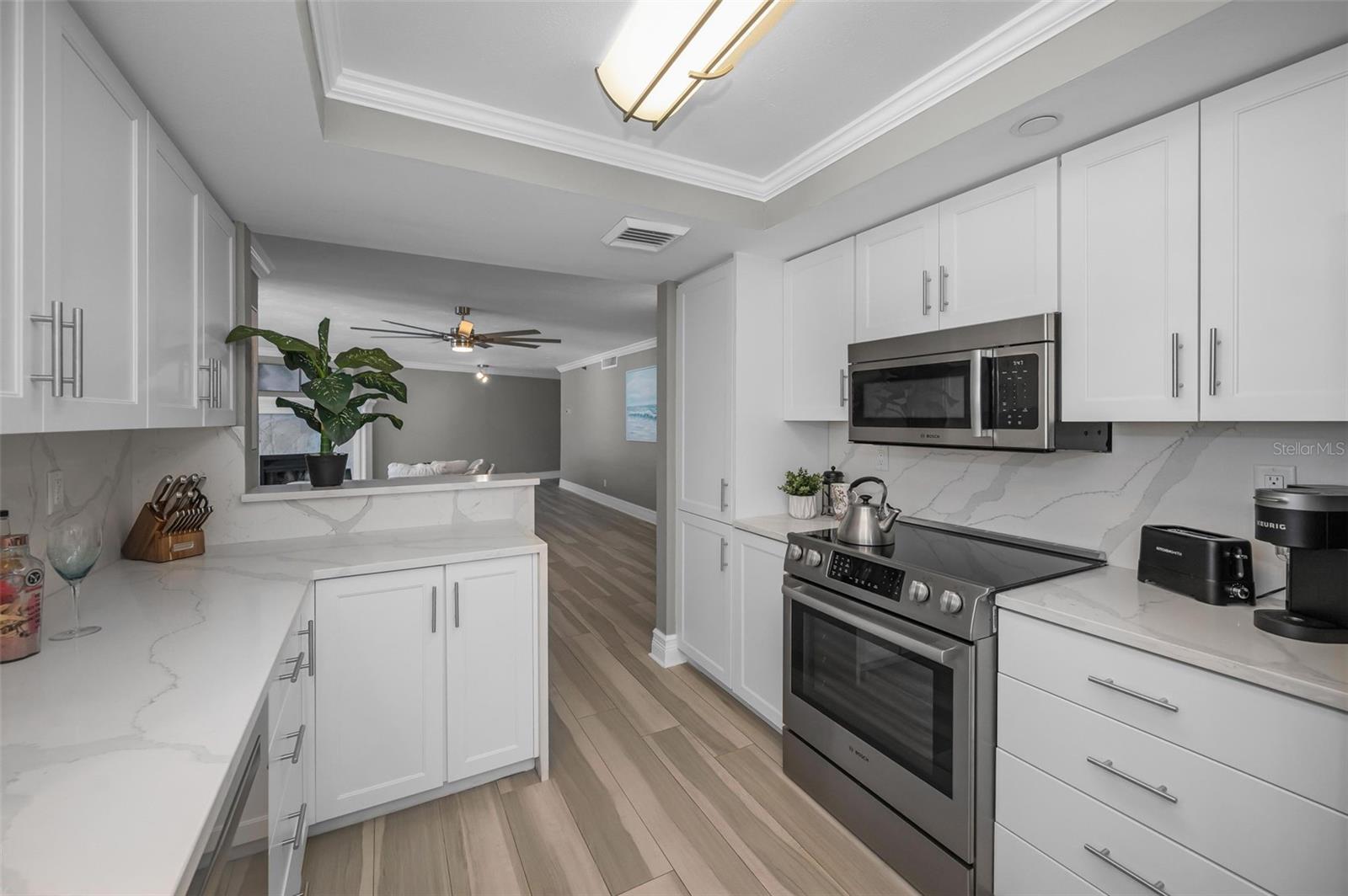 Image 34 of 92 For 1600 Gulf Boulevard 814