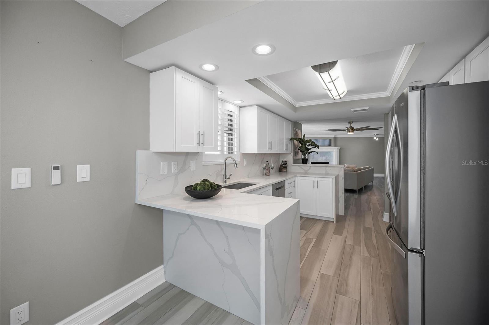 Image 35 of 92 For 1600 Gulf Boulevard 814