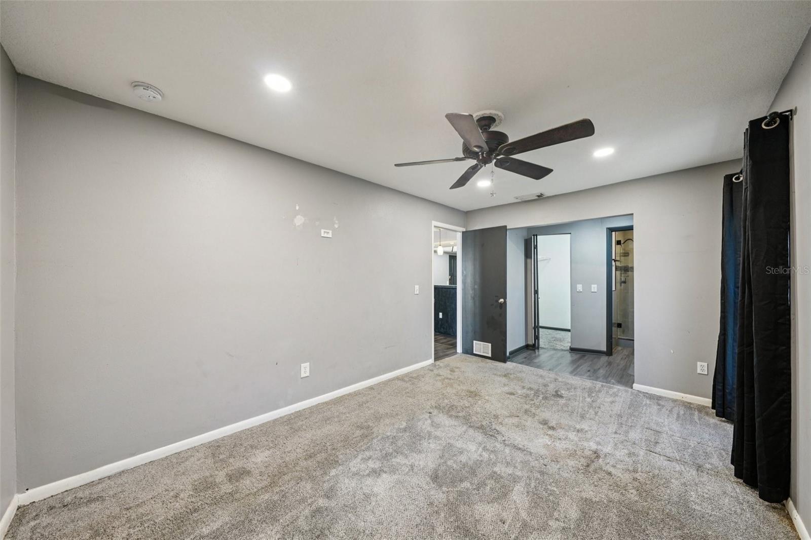 Image 10 of 26 For 2015 Ronald Circle