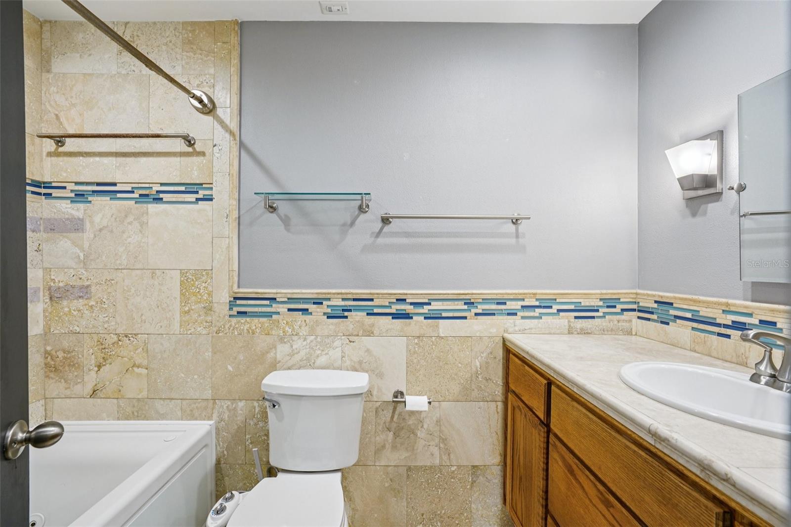 Image 15 of 26 For 2015 Ronald Circle