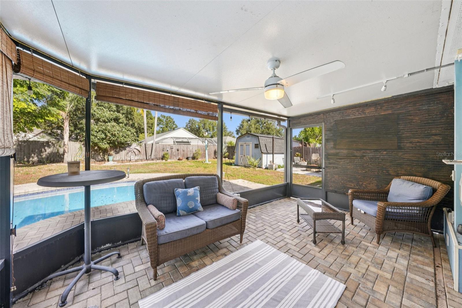 Image 17 of 26 For 2015 Ronald Circle